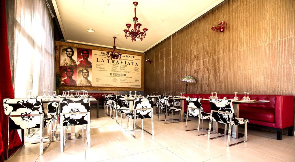 Adam Park Marrakech Hotel & Spa Marrakesh Exterior photo Restaurant