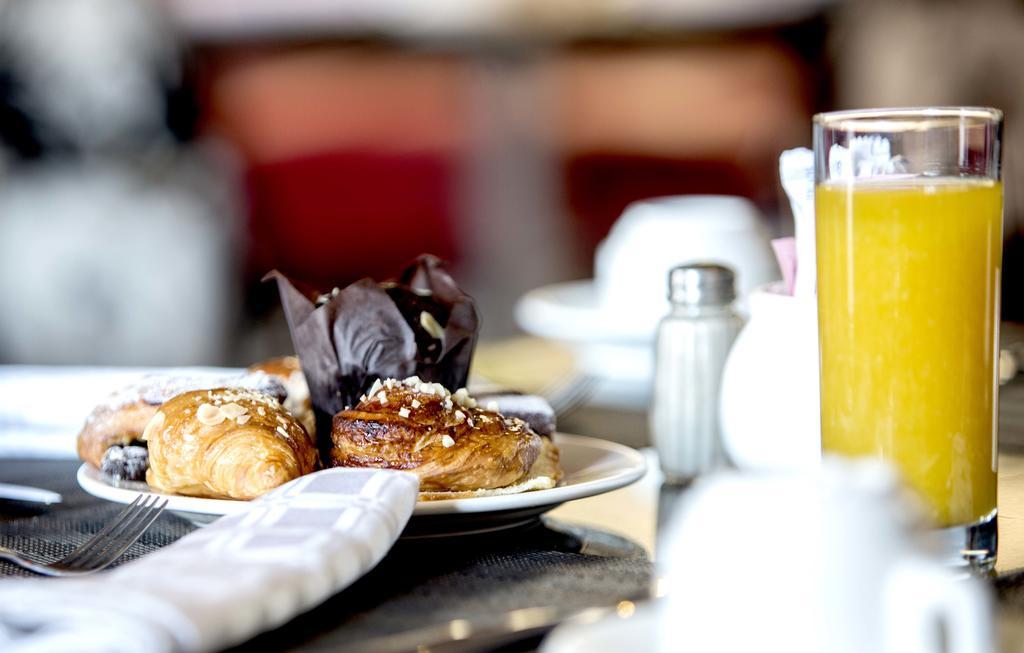 Adam Park Marrakech Hotel & Spa Marrakesh Exterior photo A Swedish breakfast